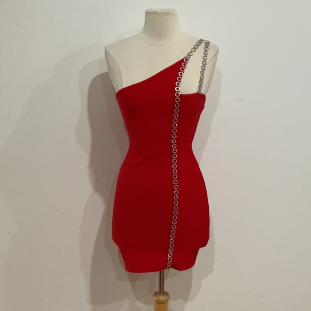H:Ours Alisha One Shoulder Dress in Red, Size: XS - Picture 5 of 12